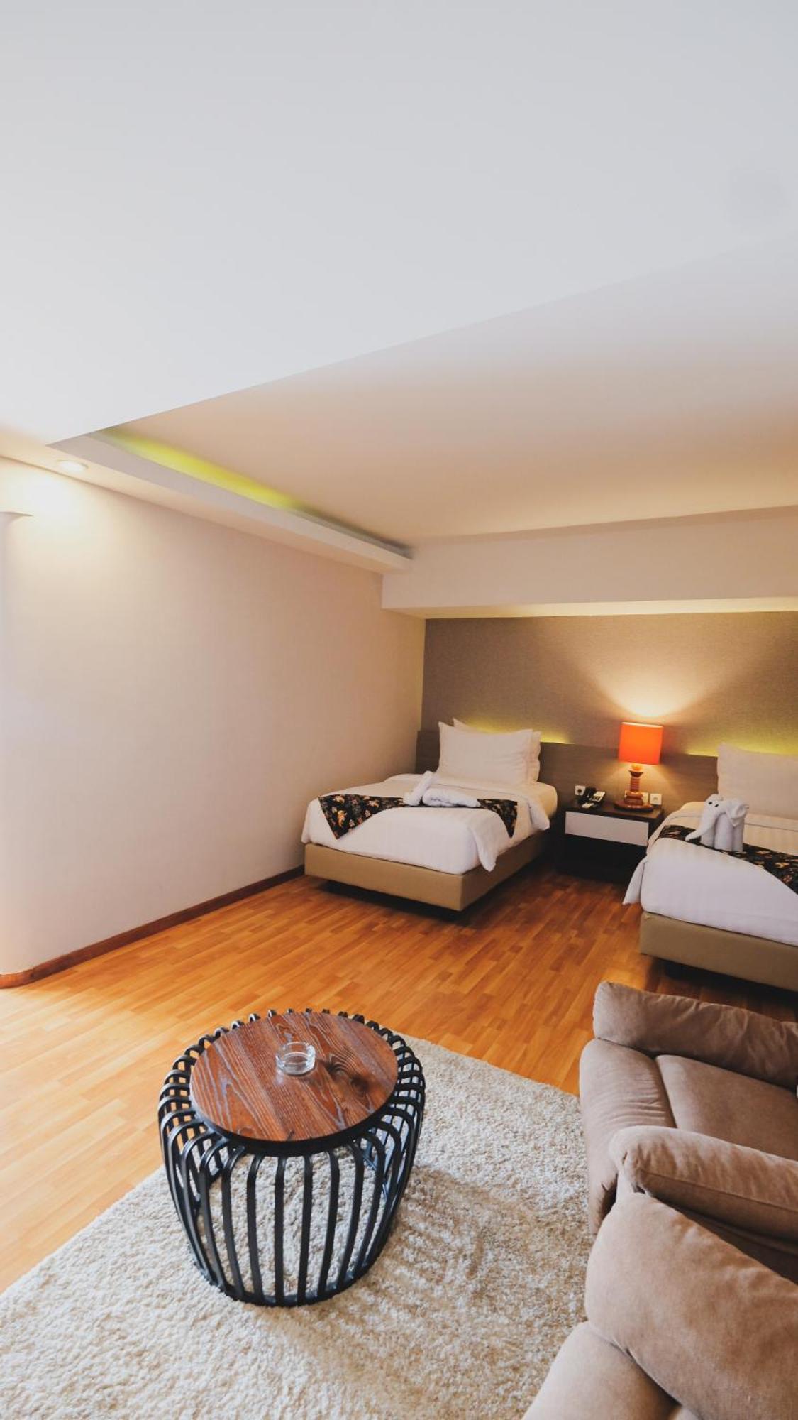 Hotel Suni Sentani - Managed By East Season Jayapura Zewnętrze zdjęcie