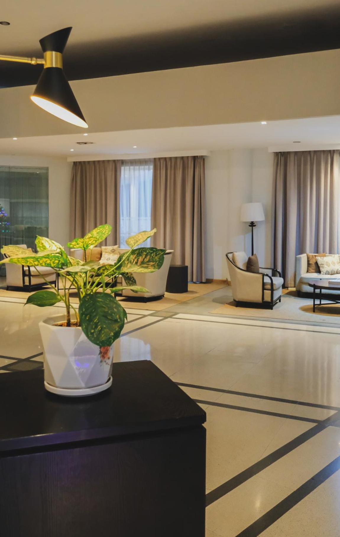 Hotel Suni Sentani - Managed By East Season Jayapura Zewnętrze zdjęcie